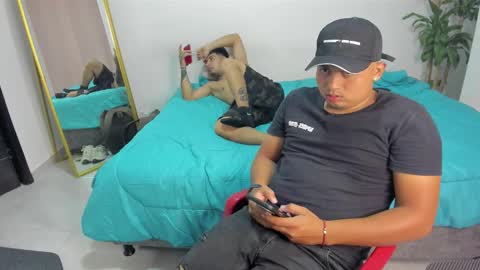 volt_boy57 online show from 12/23/25, 01:58