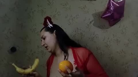 Snapshot of voulezvous_angel chatting on 02/16/26, 04:41 voulezvous_angel online show from 02/16/26, 04:41