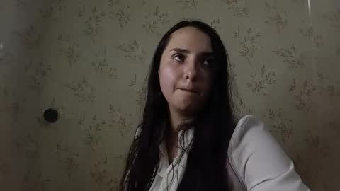 Snapshot of voulezvous_angel chatting on 03/03/26, 03:18 voulezvous_angel online show from 03/03/26, 03:18