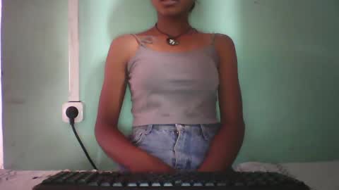 vounialdy online show from 01/31/25, 05:30