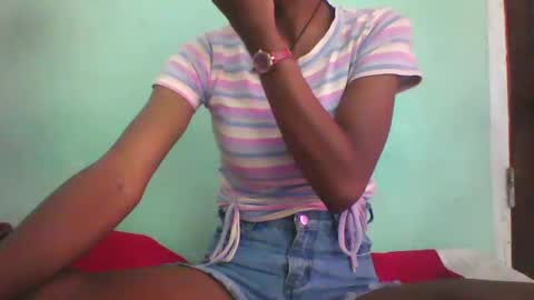 vounialdy online show from 02/11/25, 06:51