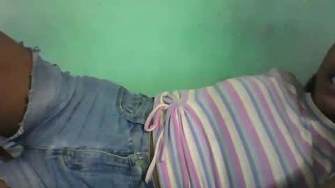 vounialdy online show from 02/28/25, 06:21