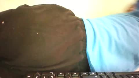 vounialdy online show from 03/06/25, 10:52