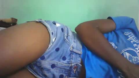 vounialdy online show from 03/12/25, 05:38