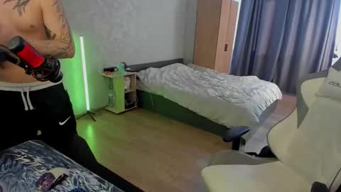 vova online show from 03/30/26, 11:11