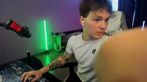 Snapshot of vova_belkin_ chatting on 07/28/26, 11:17 vova online show from 07/28/26, 11:17