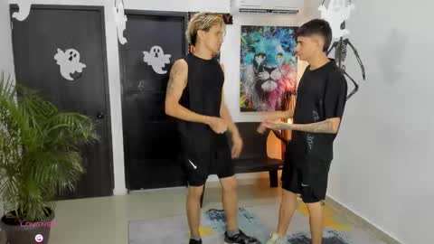 voyeurism_guys online show from 10/09/25, 11:14