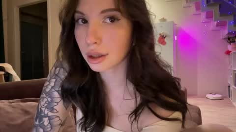 voyliza online show from 12/03/25, 07:01