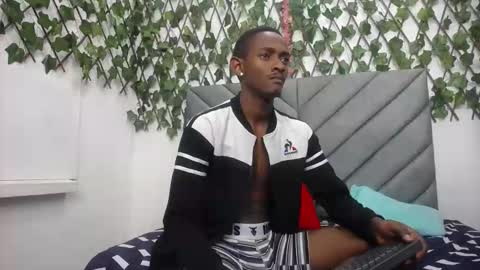 vsleyandlunaper online show from 02/23/26, 03:15