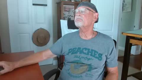 Vueuorme online show from 06/14/26, 02:52