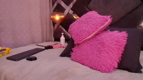 Violeta online show from 01/11/25, 06:14