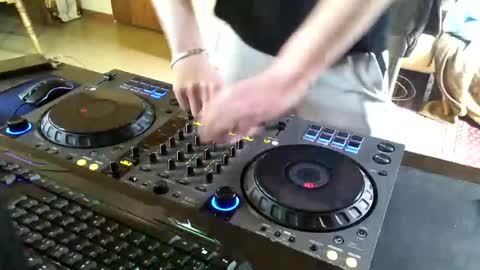 VybzKartel online show from 04/04/26, 01:52