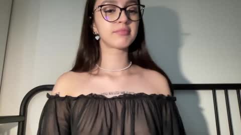 Alice  Before pvt write to me in PM  online show from 01/09/25, 09:58