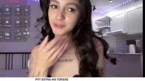 Alice  Before pvt write to me in PM  online show from 09/30/25, 09:31