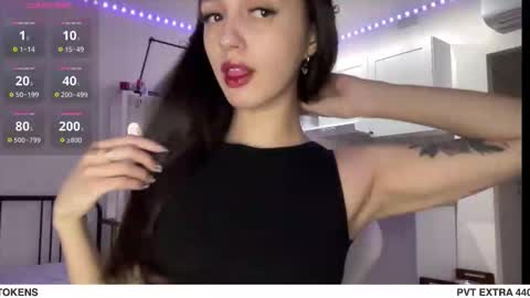 Alice  Before pvt write to me in PM  online show from 10/06/25, 09:23