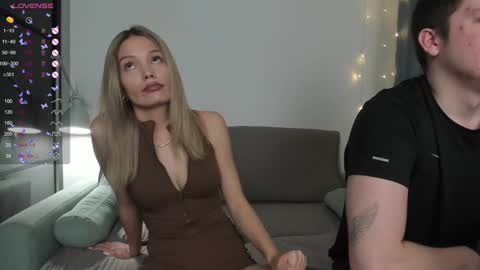 Snapshot of w_______ chatting on 02/02/25, 05:42 Nicole Johny online show from 02/02/25, 05:42