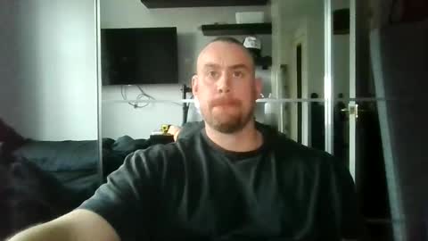 Snapshot of wadders99 chatting on 12/16/24, 01:32 wadders99 online show from 12/16/24, 01:32