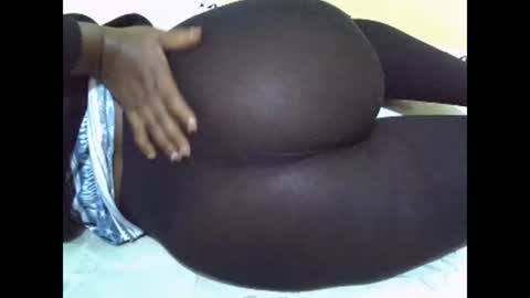 Snapshot of wakanda_43 chatting on 01/29/25, 06:22 candy online show from 01/29/25, 06:22
