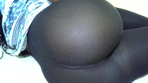 Snapshot of wakanda_43 chatting on 02/10/25, 01:03 candy online show from 02/10/25, 01:03