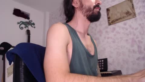 Snapshot of wake_and_bakee chatting on 05/08/26, 11:32 John online show from 05/08/26, 11:32