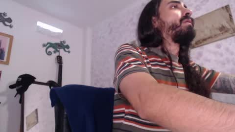 Snapshot of wake_and_bakee chatting on 05/11/26, 08:17 John online show from 05/11/26, 08:17