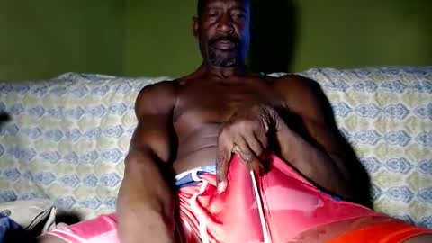 Snapshot of waleswusup chatting on 01/08/25, 03:28 Champion Lover online show from 01/08/25, 03:28