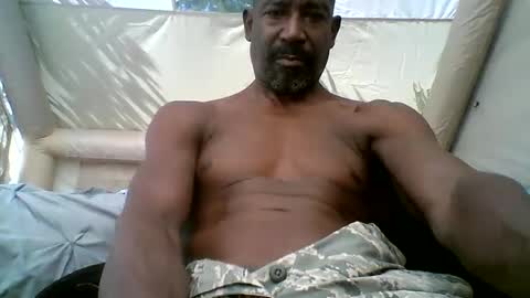 Snapshot of waleswusup chatting on 10/06/25, 04:04 Champion Lover online show from 10/06/25, 04:04