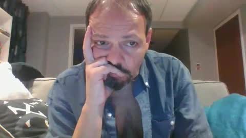 Snapshot of walker033 chatting on 09/22/25, 04:03 walker033 online show from 09/22/25, 04:03