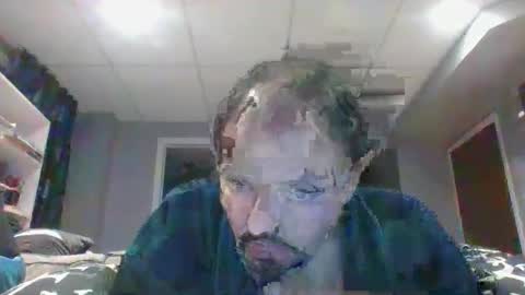 walker033 online show from 11/27/25, 05:31