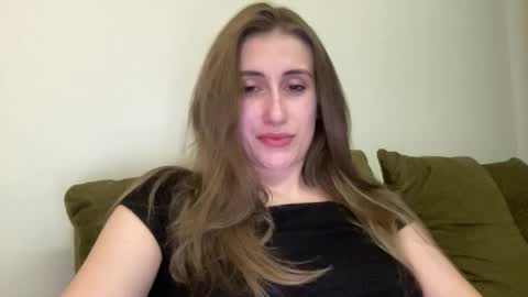 walkiria19 online show from 05/18/26, 07:31