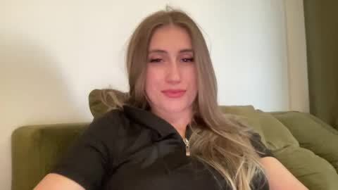 Snapshot of walkiria19 chatting on 07/14/26, 06:46 walkiria19 online show from 07/14/26, 06:46