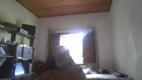 Snapshot of walmen20222 chatting on 03/09/25, 06:54 walmen20222 online show from 03/09/25, 06:54