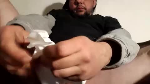 Snapshot of wand_dick chatting on 02/28/25, 12:32 Luki69 online show from 02/28/25, 12:32