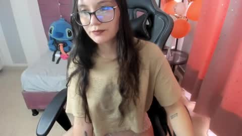 Snapshot of wanda_sg chatting on 05/18/26, 06:14 Alexandra online show from 05/18/26, 06:14