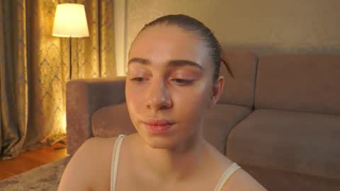 hello guys im Lilian online show from 02/21/26, 03:18