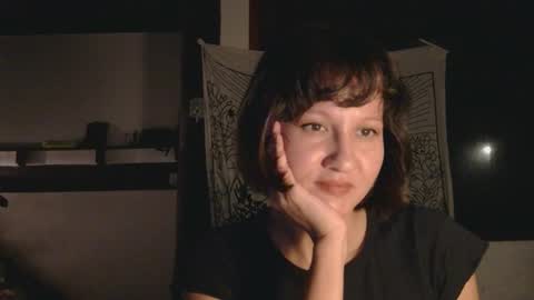 Snapshot of wanderwhitch chatting on 02/08/26, 11:19 Miya online show from 02/08/26, 11:19