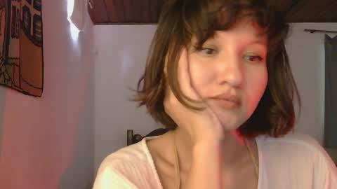 Snapshot of wanderwhitch chatting on 02/26/26, 03:33 Miya online show from 02/26/26, 03:33