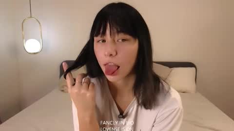 Betti online show from 11/05/25, 11:10