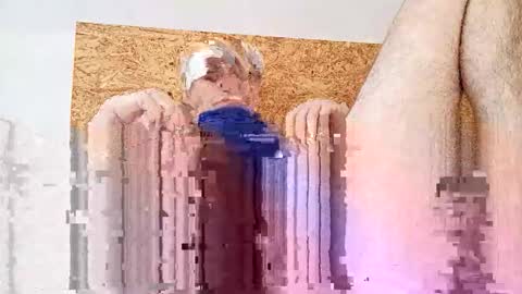 edging noah loves to wank online show from 09/14/25, 07:29