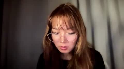 Snapshot of wanna_bewithyouxxx chatting on 02/27/26, 01:49 LIZA online show from 02/27/26, 01:49