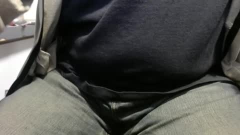 Snapshot of wannajobuddy chatting on 03/09/25, 09:03 curiousforwhatever online show from 03/09/25, 09:03