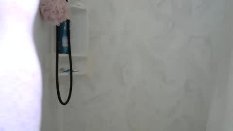 Snapshot of wantingmore88 chatting on 09/29/25, 04:56 wantingmore88 online show from 09/29/25, 04:56