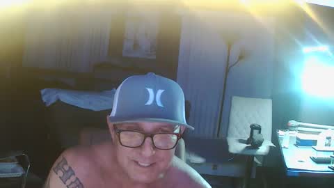 inittogetitin online show from 11/10/25, 11:42