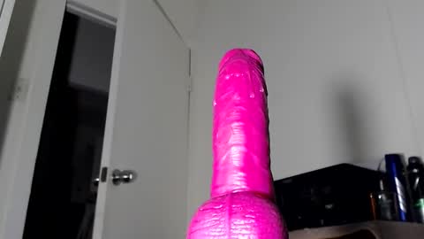 wants online show from 01/05/25, 12:31