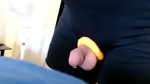 wants online show from 12/22/25, 03:03