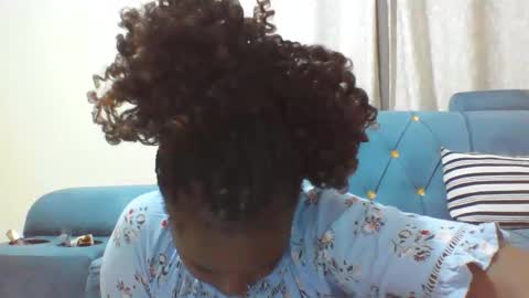 wapgirl22 online show from 05/27/26, 08:39