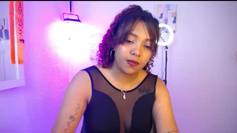 Snapshot of warisgoddes chatting on 04/27/26, 10:24 EMILY online show from 04/27/26, 10:24