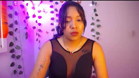 Snapshot of warisgoddes chatting on 06/02/26, 10:17 EMILY online show from 06/02/26, 10:17