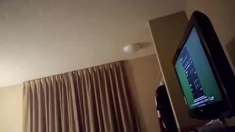 Snapshot of warmwetcaramel chatting on 11/12/25, 09:42 warmwetcaramel online show from 11/12/25, 09:42