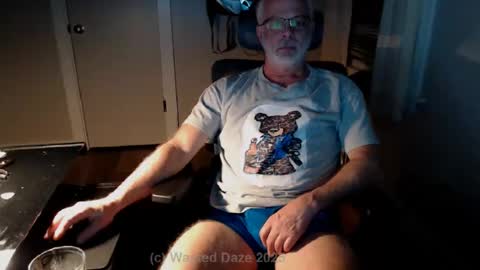 Snapshot of wasted_daze_ chatting on 01/19/25, 03:50 wasted_daze_ online show from 01/19/25, 03:50